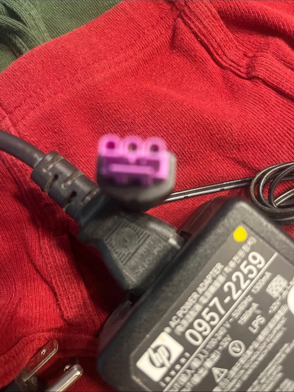 #11. HP Black AC Power Adapter with Label 0957-2259